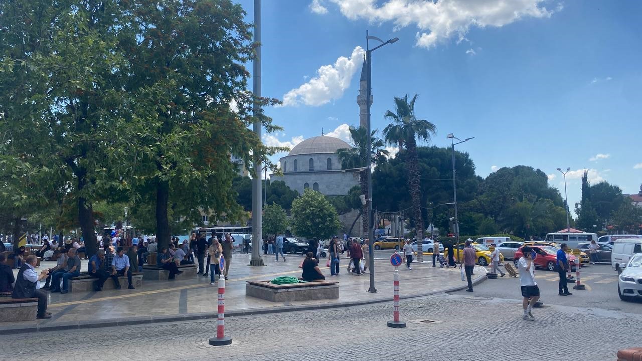 Kurban Bayramı arifesinde Aydın&rsquo;da &ccedil;arşı pazar canlandı
