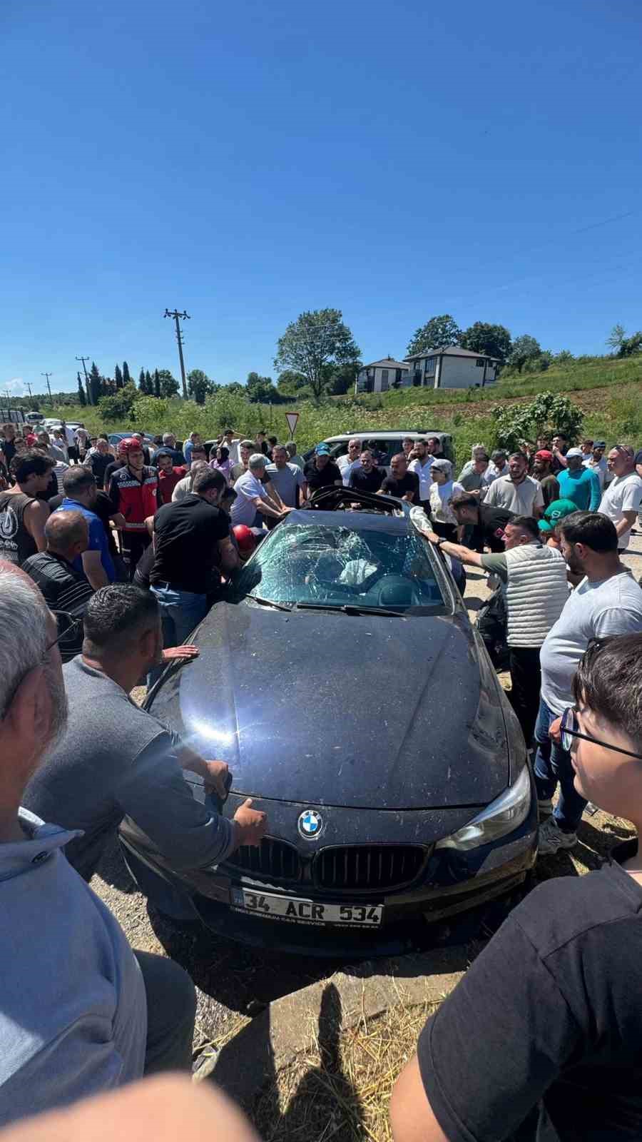 Sakarya&rsquo;da ara&ccedil;ların &ccedil;arpıştığı kazada 3&rsquo;&uuml; &ccedil;ocuk 7 kişi yaralandı
