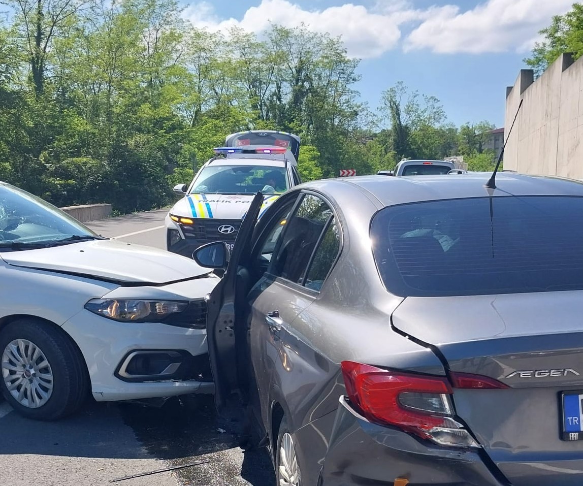 Ordu’da 3 araç çarpıştı: 5 yaralı