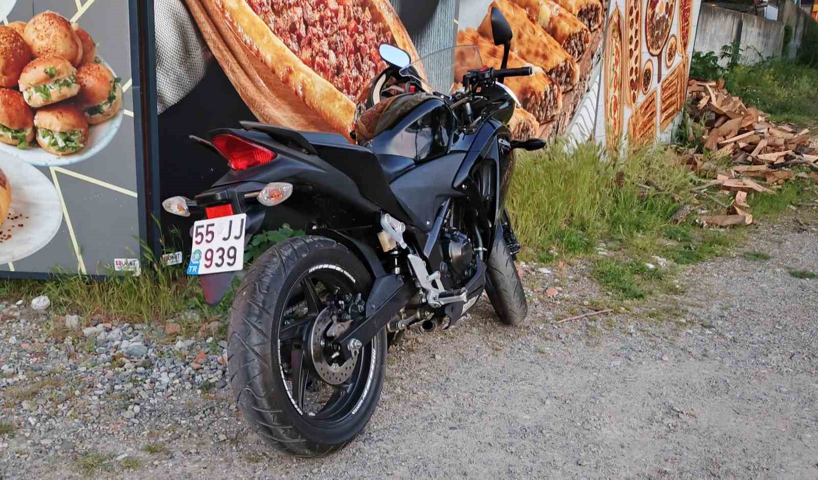 Otomobil ile motosiklet çarpıştı: 1 yaralı