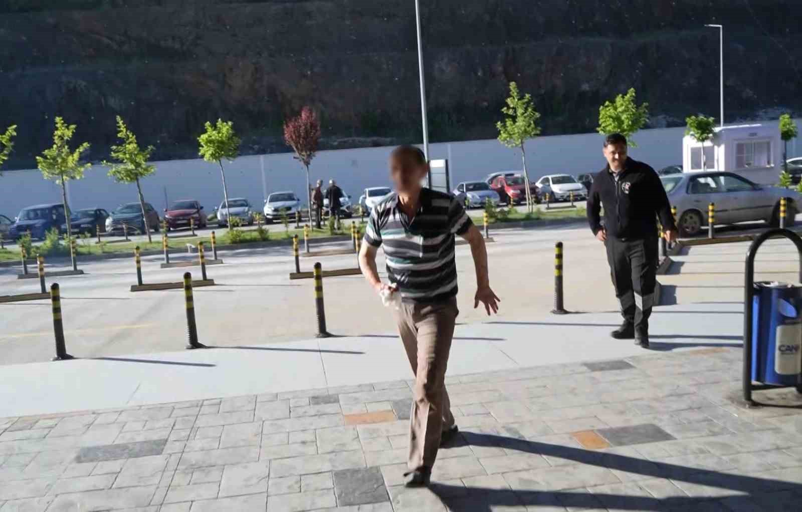 Acemi kasaplar yine hastanelik oldu