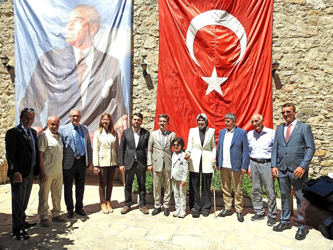 Çeşme Kalesi’nde bayramlaşma programı düzenlendi