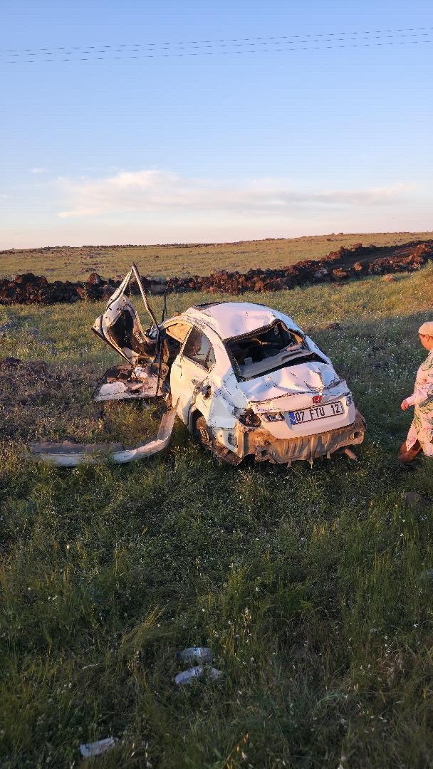 Siverek’te takla atan otomobilde 2’si bebek 5 kişi yaralandı