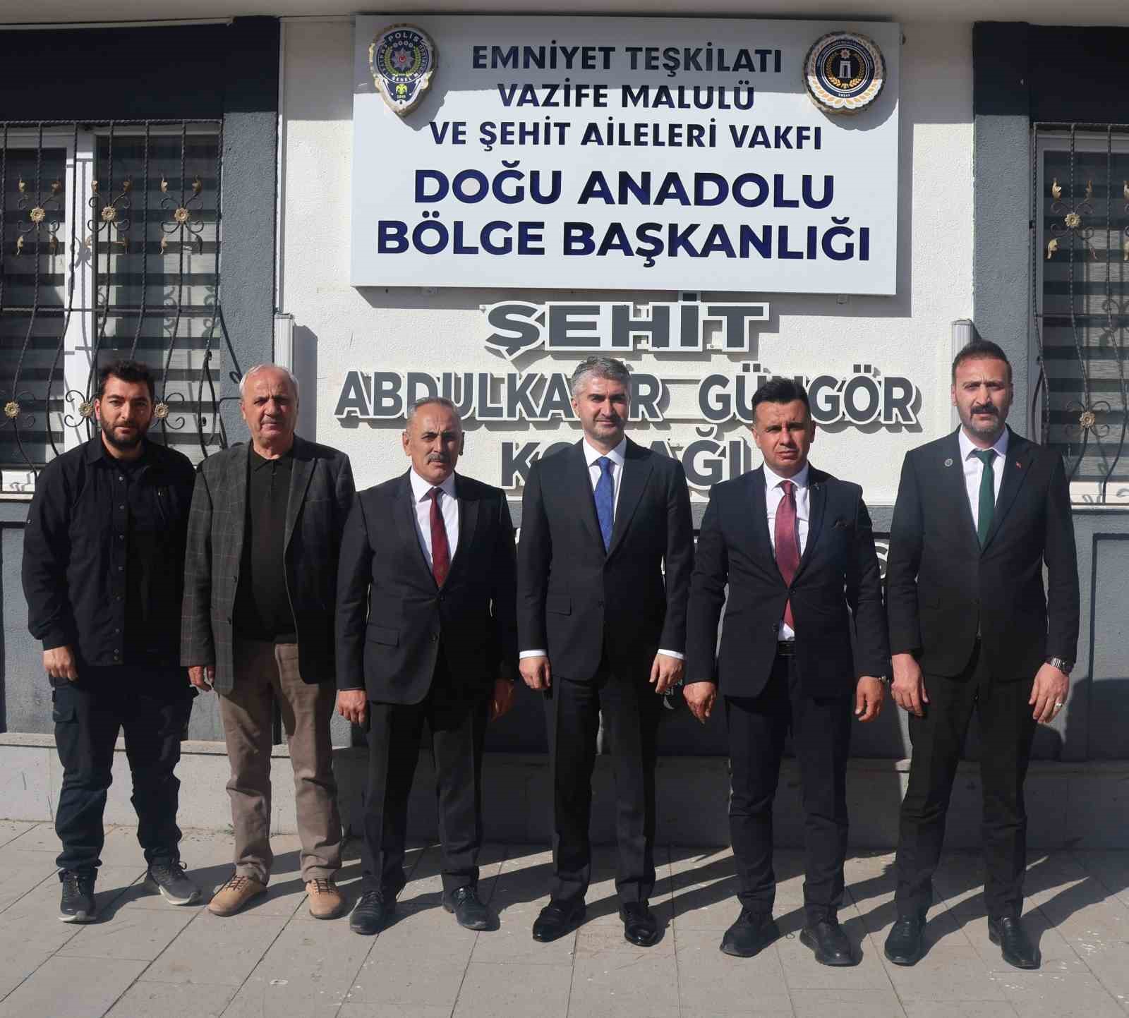 ASH Bakan Yardımcısı Tarıkdaroğlu&rsquo;ndan EMŞAV&rsquo;a bayram ziyareti
