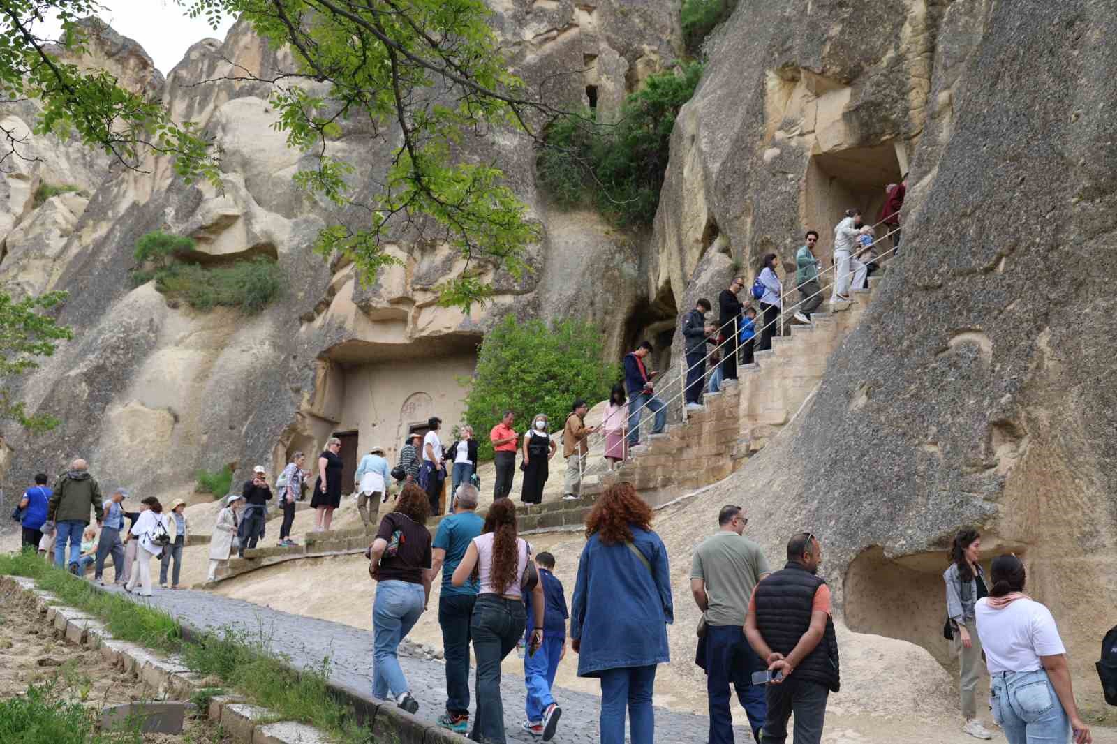 Kapadokya&rsquo;da bayram yoğunluğu
