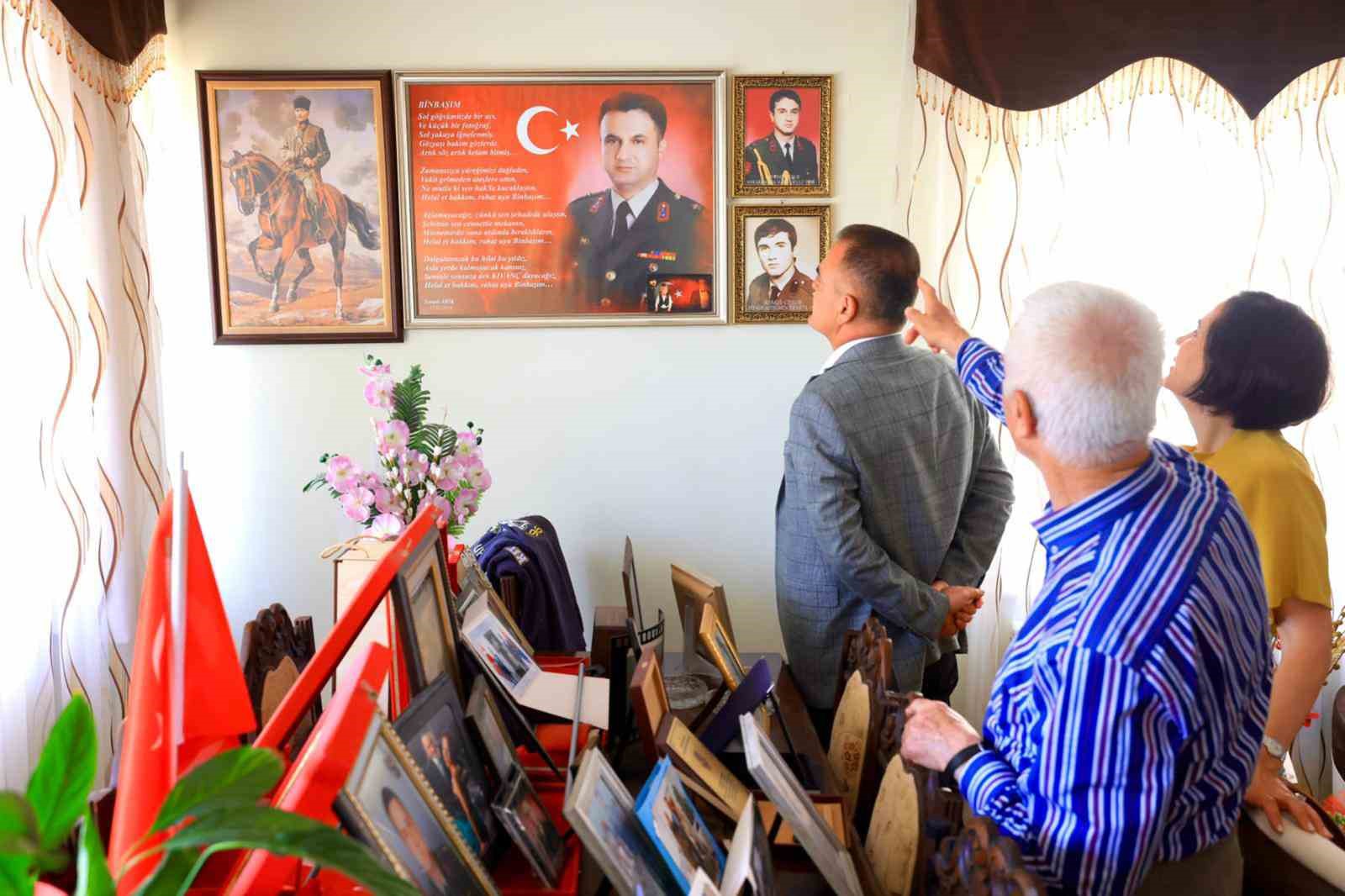 Vali Akbıyık şehit Binbaşı Kıvan&ccedil; Cesur&rsquo;un ailesini ziyaret etti
