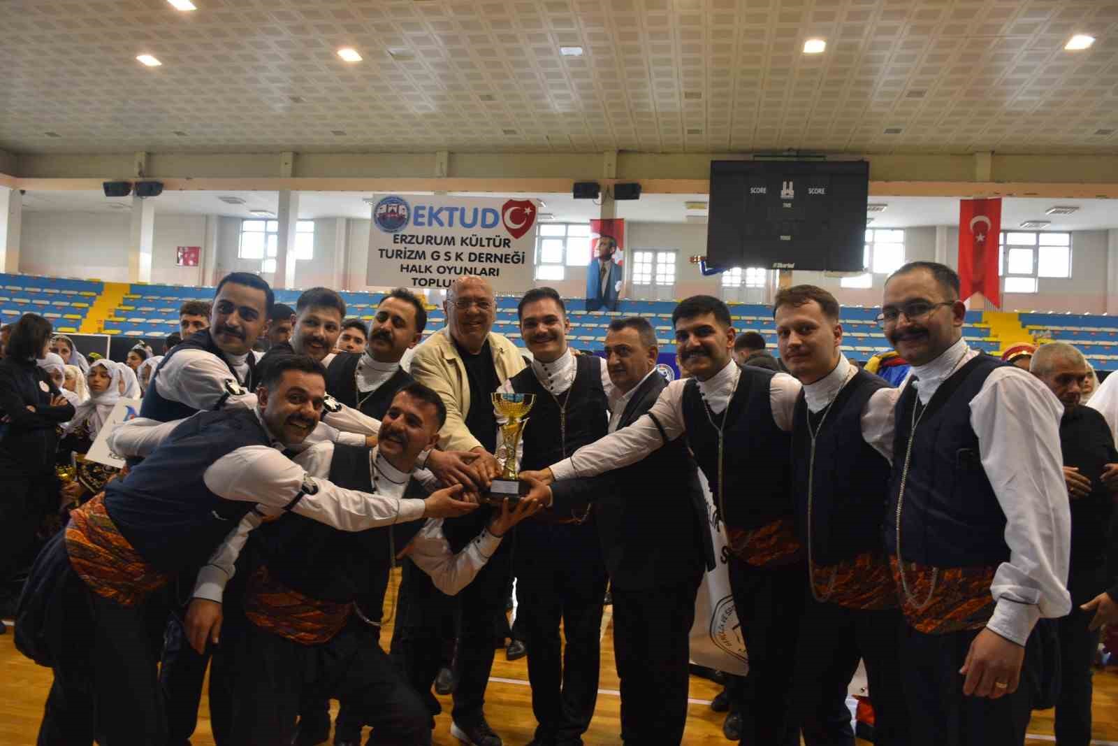Halk Oyunlarında Erzurum Gençlik Spor ve EKTUD şampiyon
