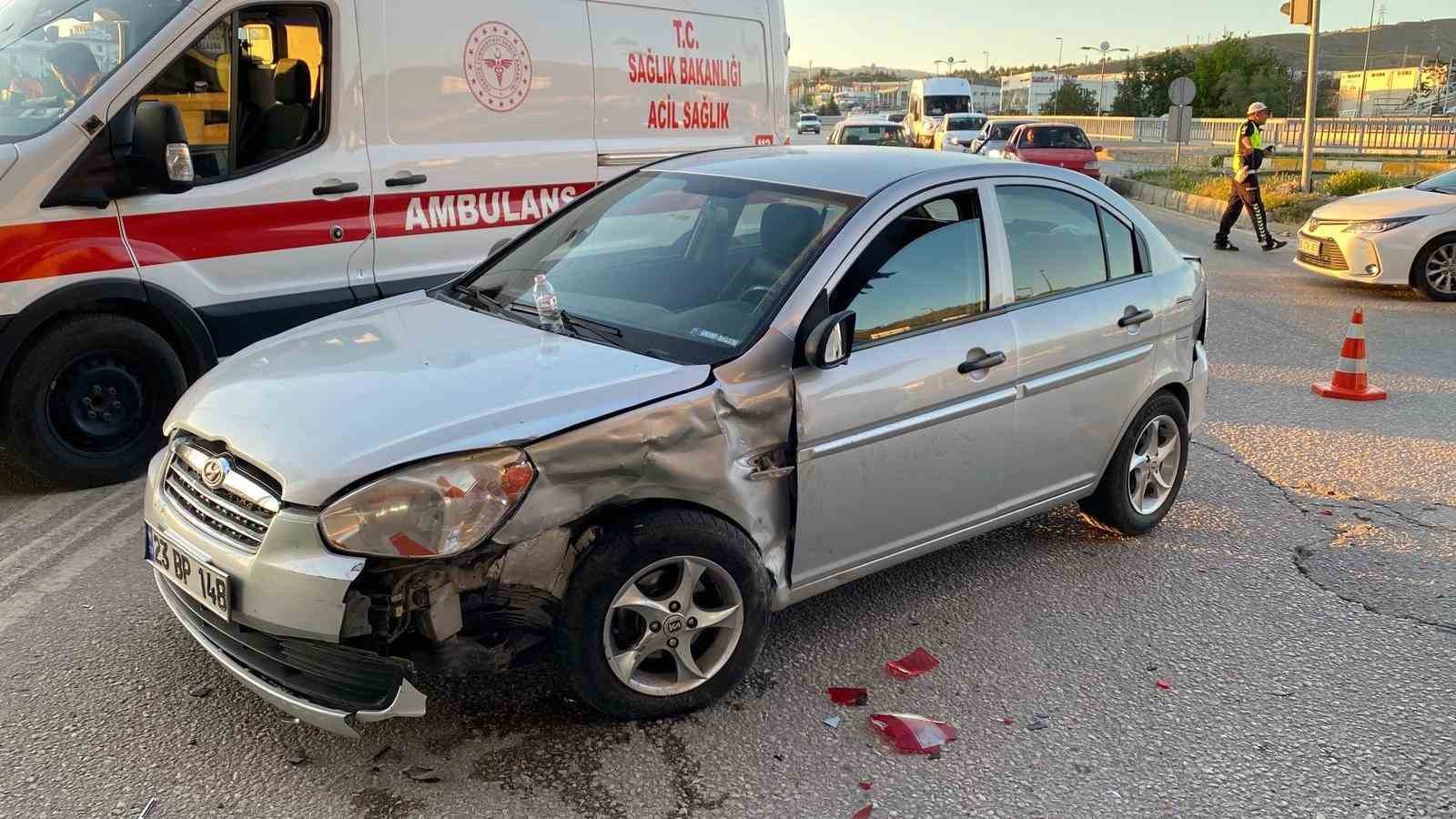 Elazığ’da trafik kazası: 4 yaralı