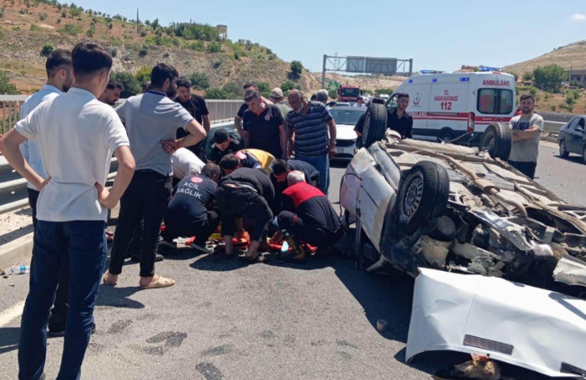 Şanlıurfa’da kurban kesimi sonrası kaza: 5 yaralı
