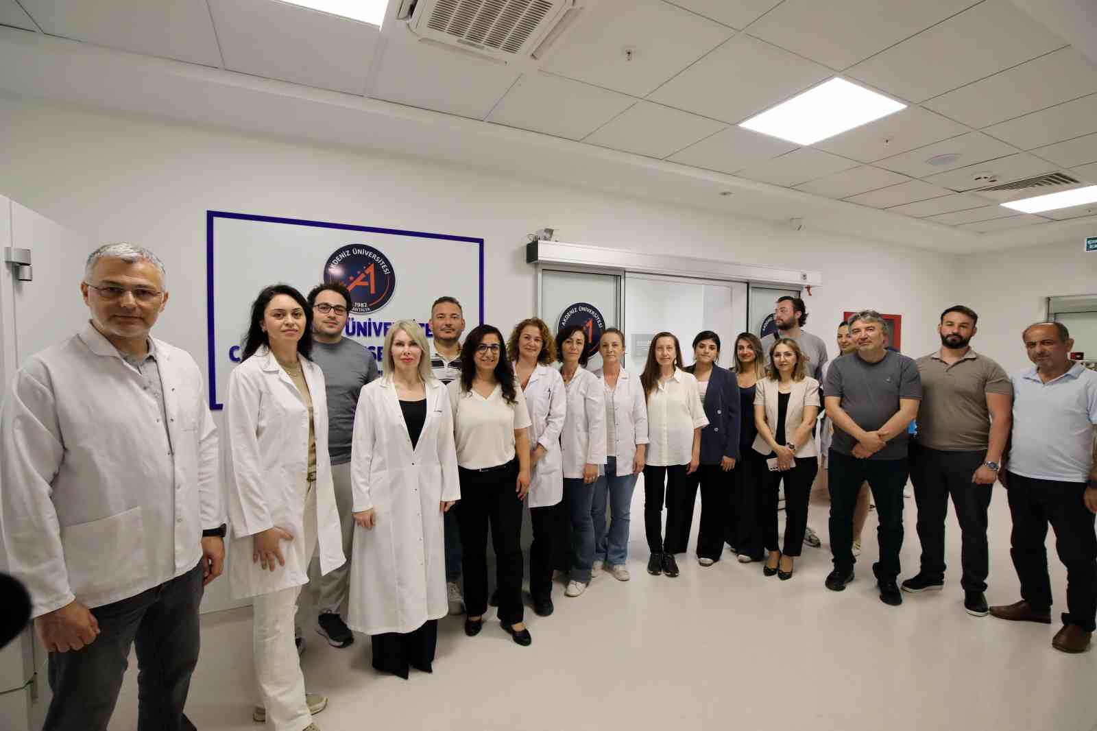 Akdeniz &Uuml;niversitesi, kanserle m&uuml;cadelede yeni umut olan CAR-T tedavisine 9 hastayla başlıyor
