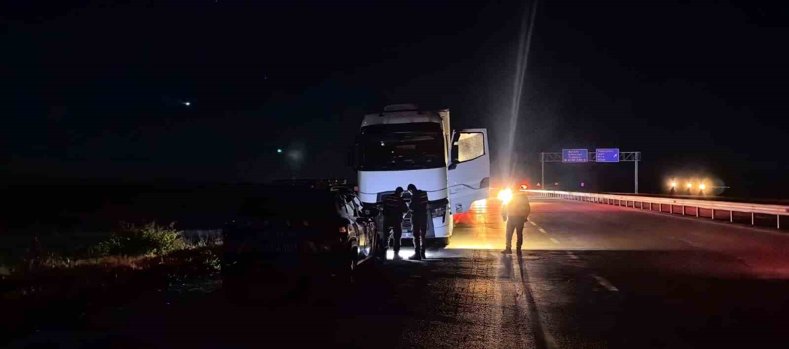 Tırda erkek cesedi bulundu
