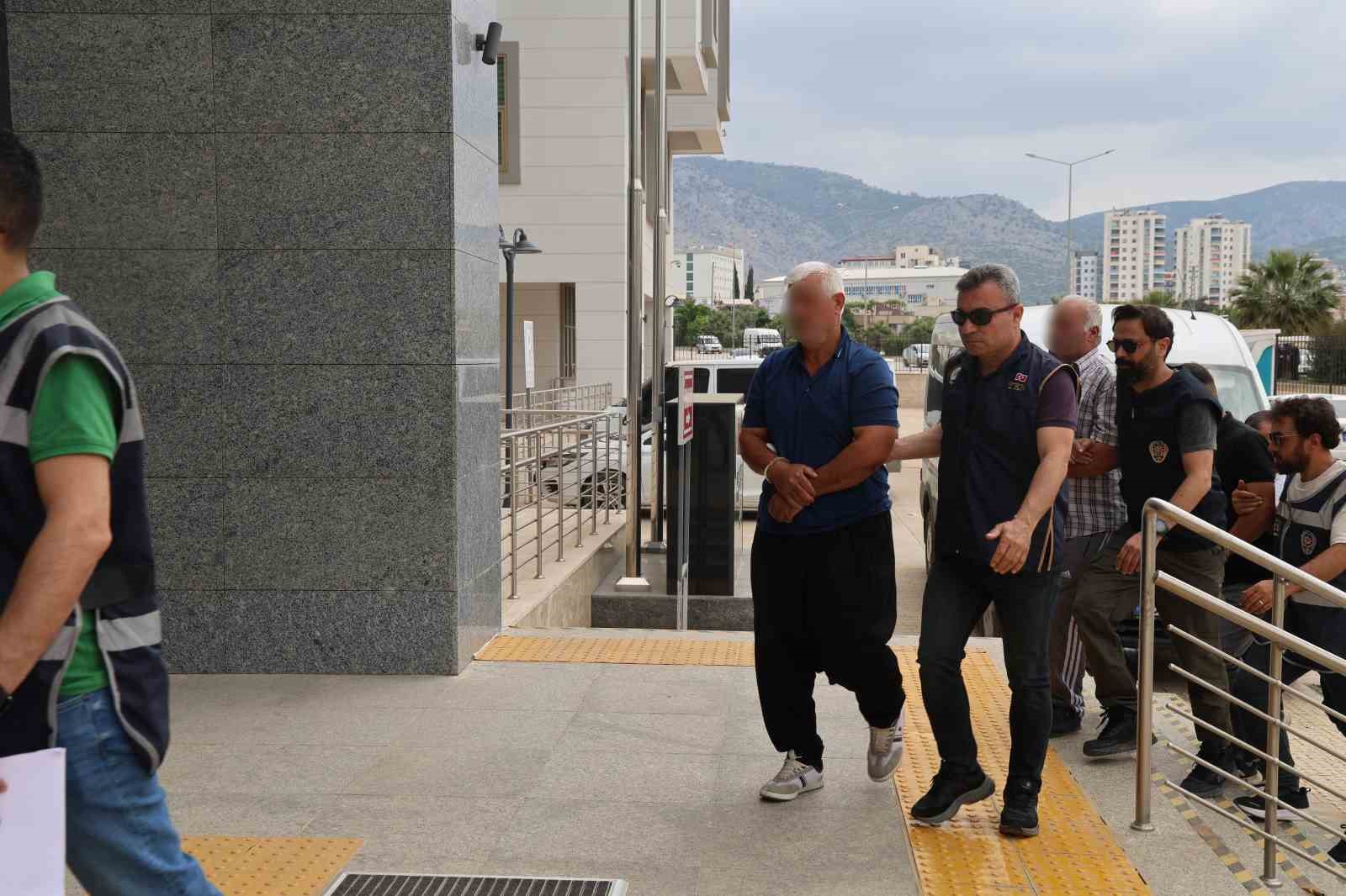 Kozan&rsquo;da cinayet soruşturmasında 6 ş&uuml;pheli g&ouml;zaltına alındı
