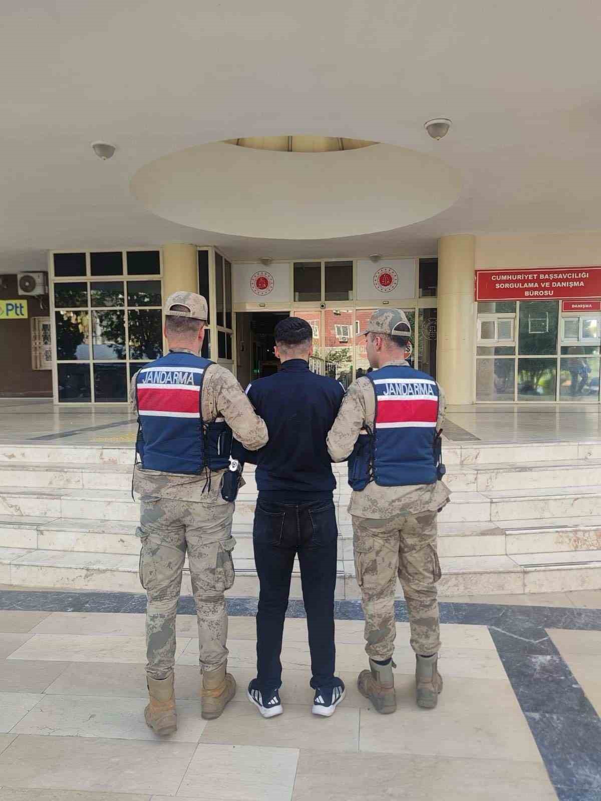 Şanlıurfa&rsquo;da kesinleşmiş hapis cezası bulunan 2 h&uuml;k&uuml;ml&uuml; yakalandı

