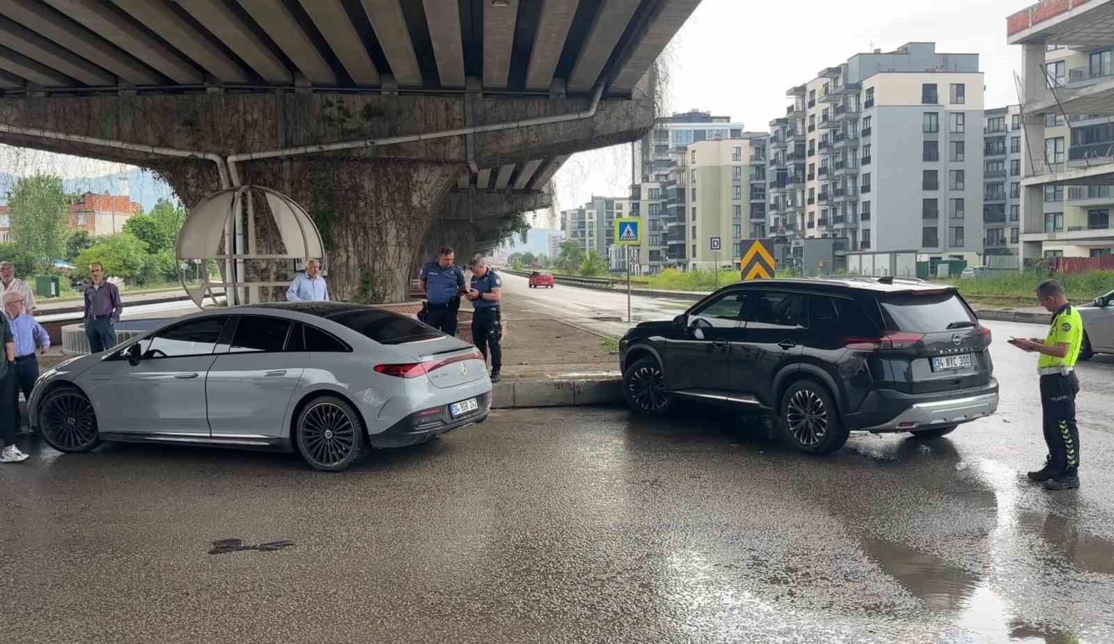 Samsun’da kavşakta kaza: 3 yaralı