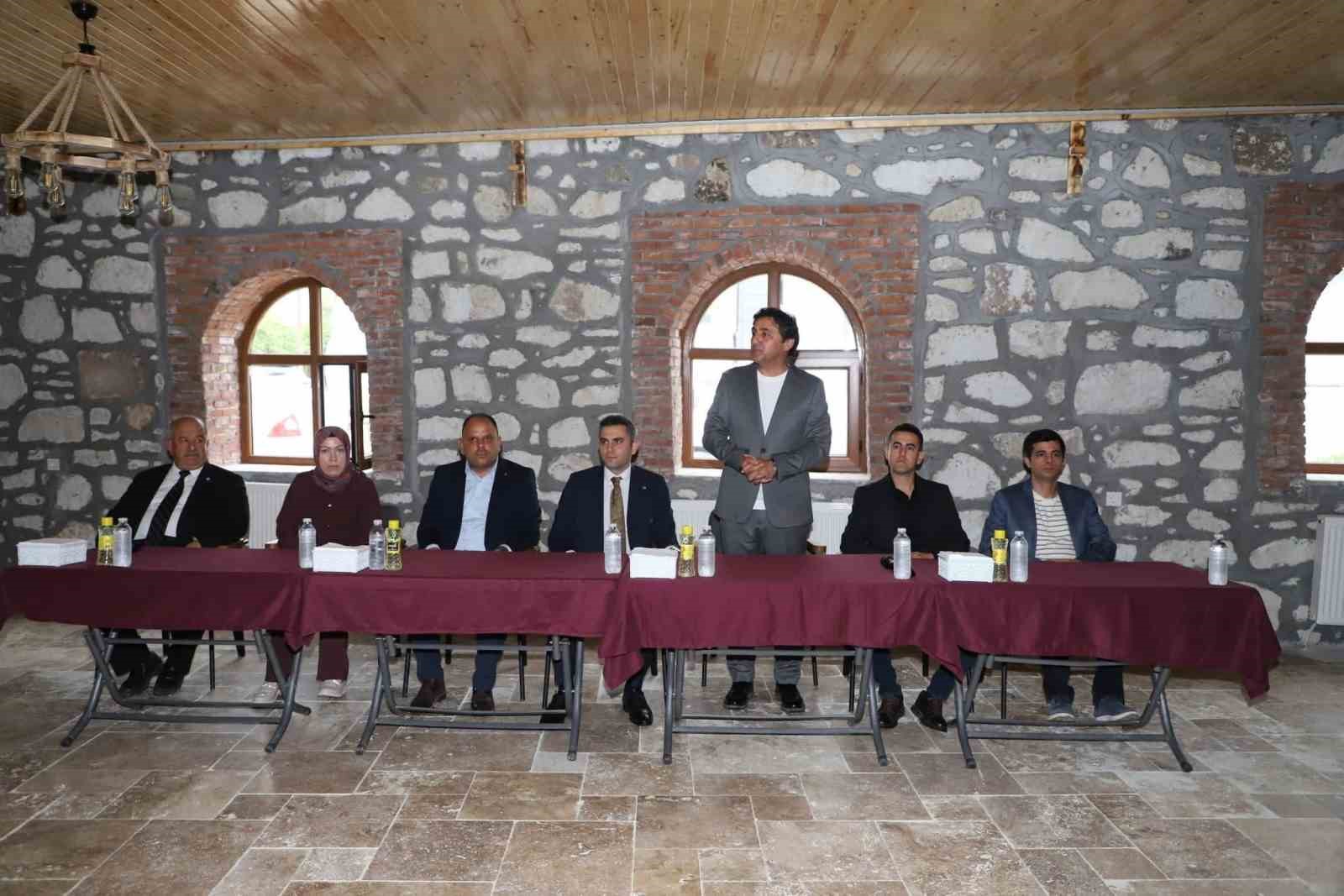 Selendi&rsquo;de bayramlaşma programı d&uuml;zenlendi
