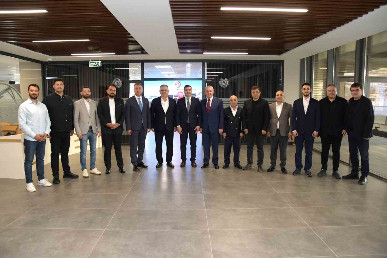 Murzioğlu: "Samsun&rsquo;un ekonomik gelişimi i&ccedil;in el birliğiyle &ccedil;alışmaya devam edeceğiz"
