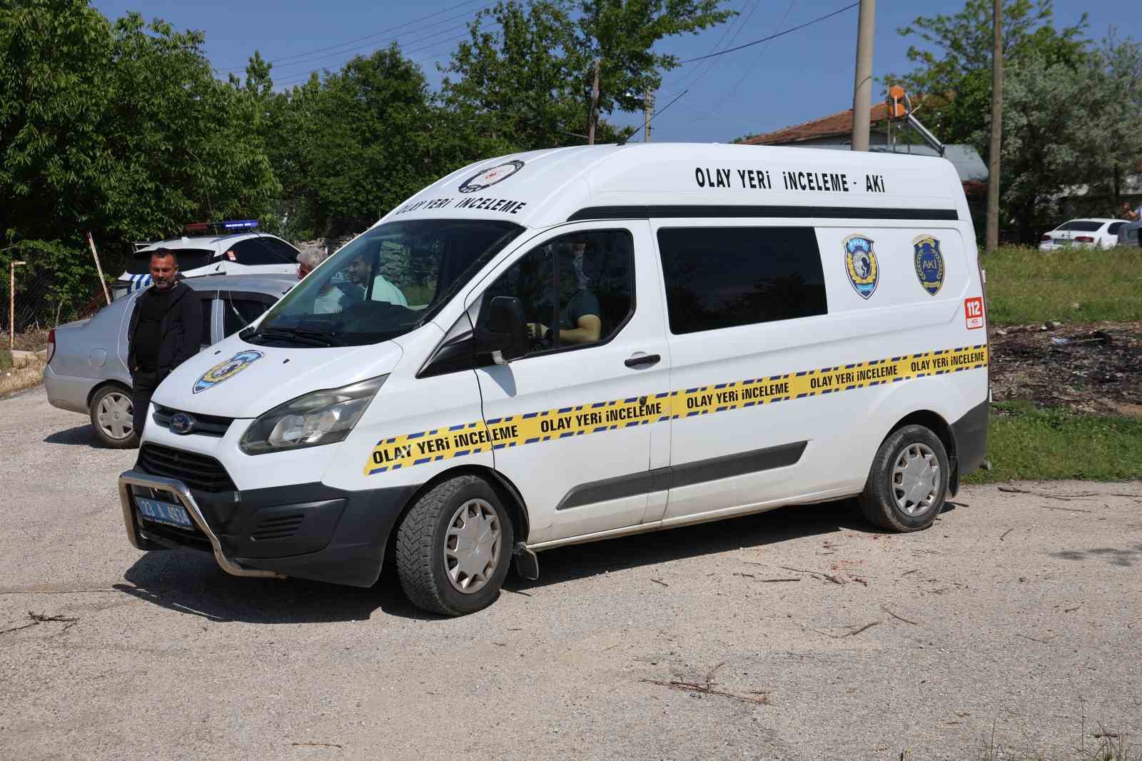 Elazığ&rsquo;da bir şahıs, sulama kanalında &ouml;l&uuml; bulundu
