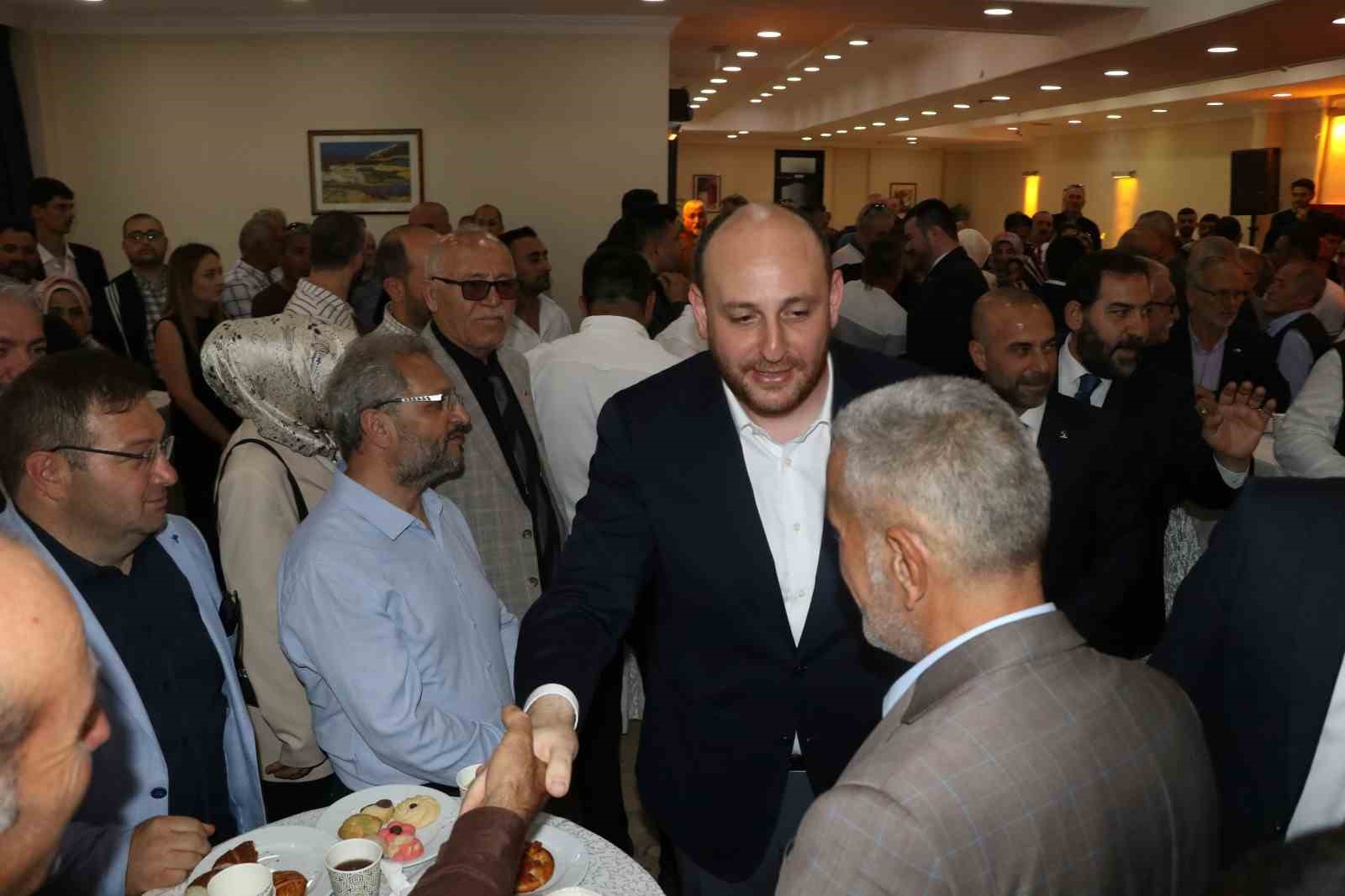 AK Parti Genel Başkan Yardımcısı Büyükgümüş: "Bizim gözümüzde gönlümüzde ufkumuzda ancak ve ancak milletimize hizmet var"