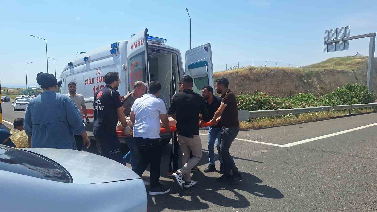 Şanlıurfa’da iki otomobil çarpıştı: 2 yaralı