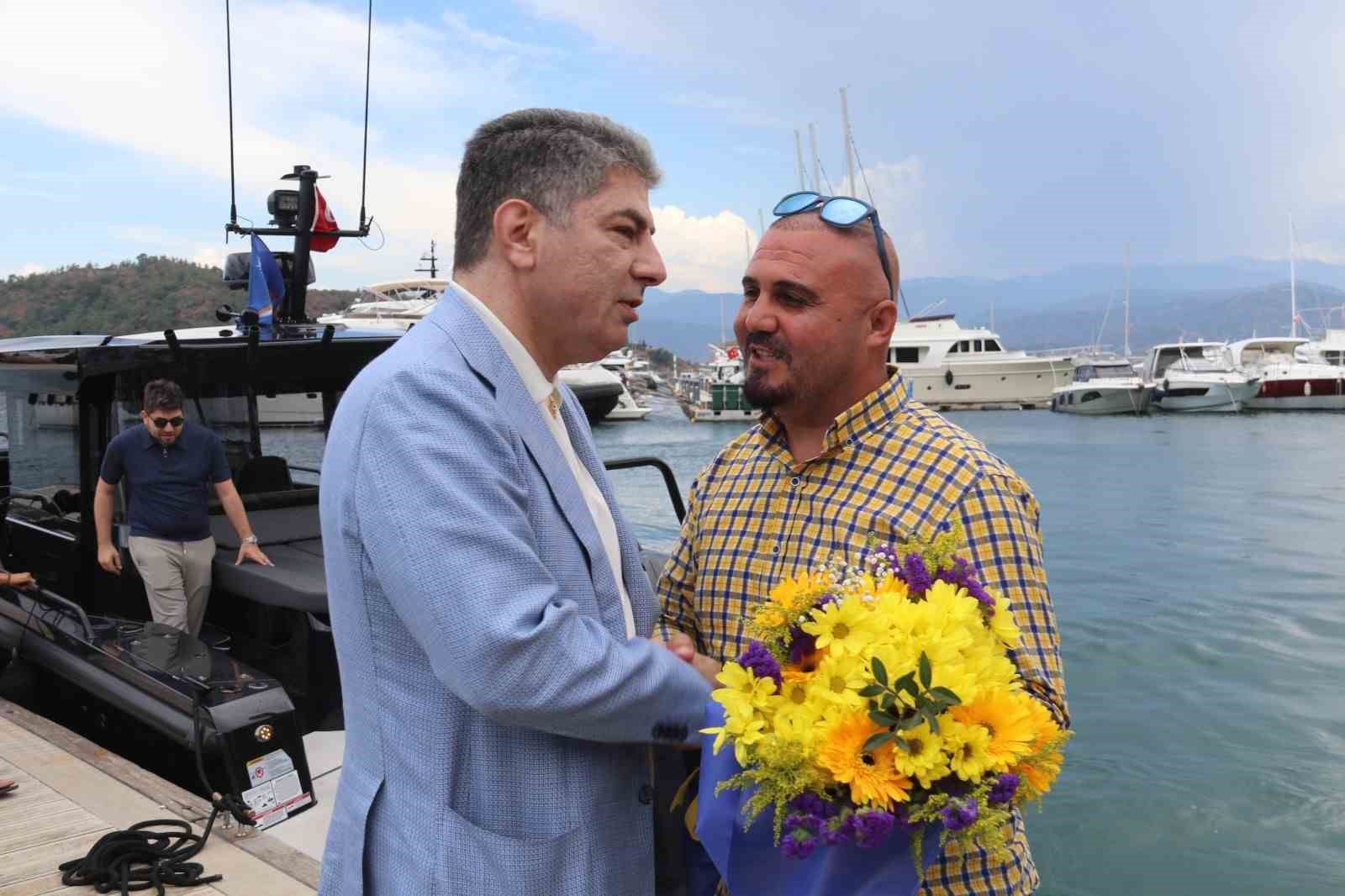 Hakan Safi, Fethiye&rsquo;de taraftarlarla buluştu
