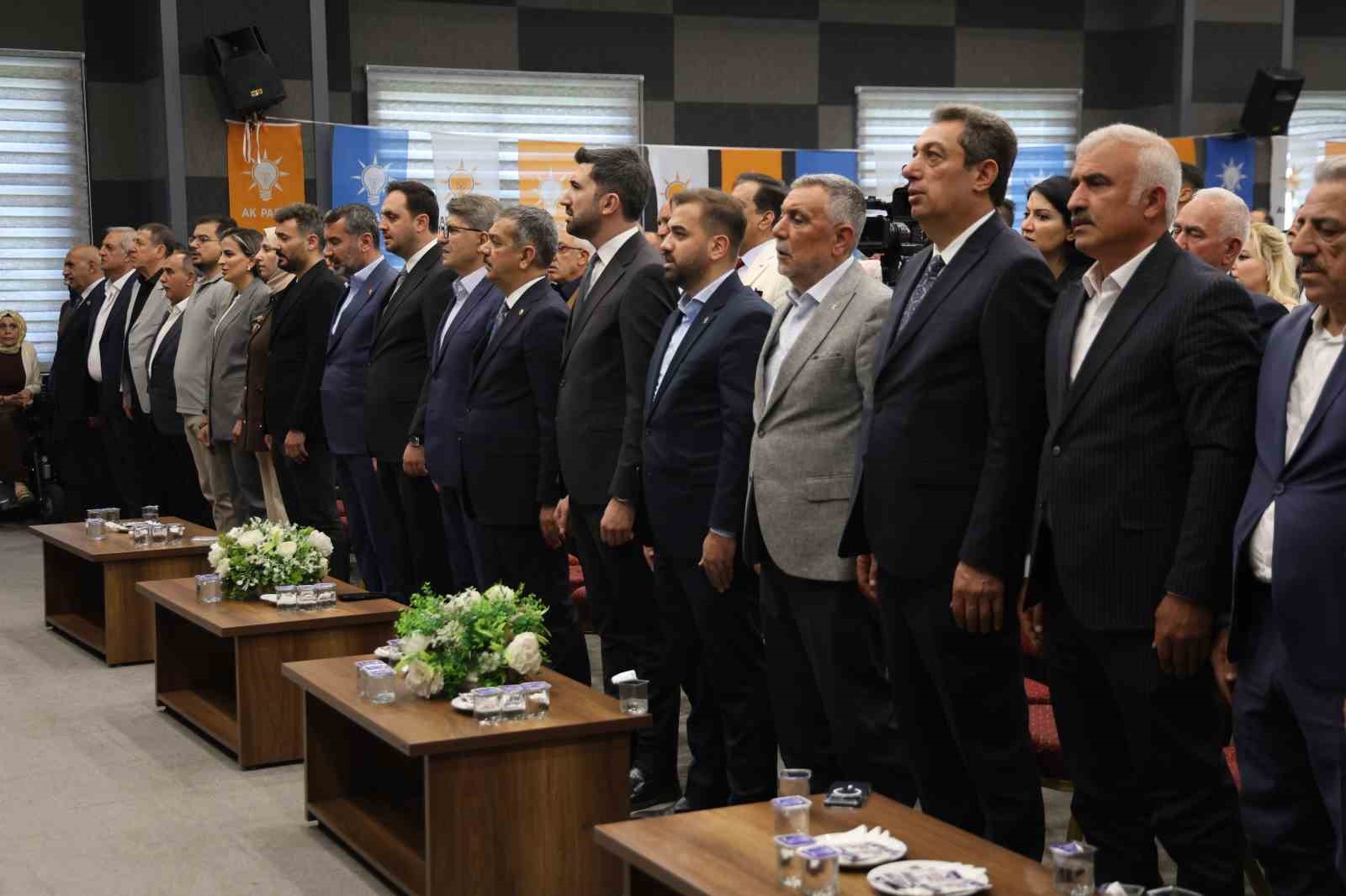 AK Parti Elazığ Teşkilatı bayramlaştı