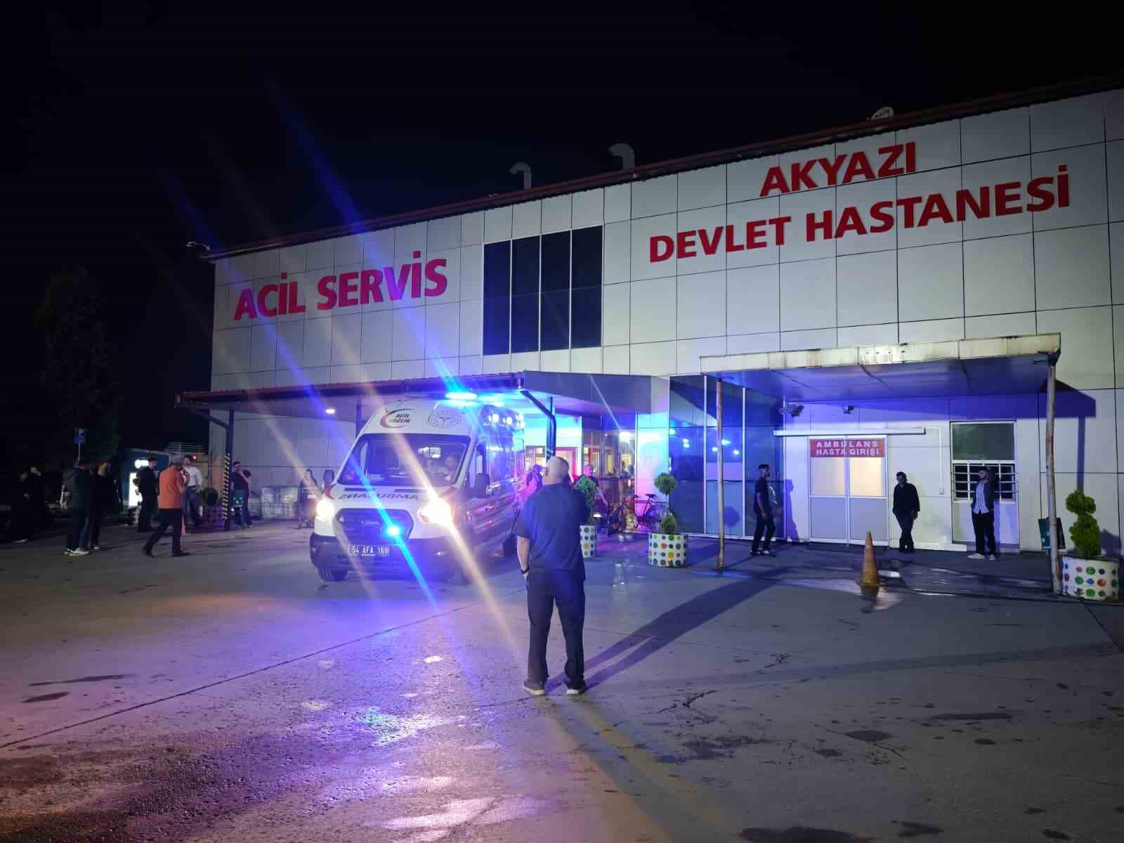 Akyazı&rsquo;da silahlı kavga: 2 yaralı
