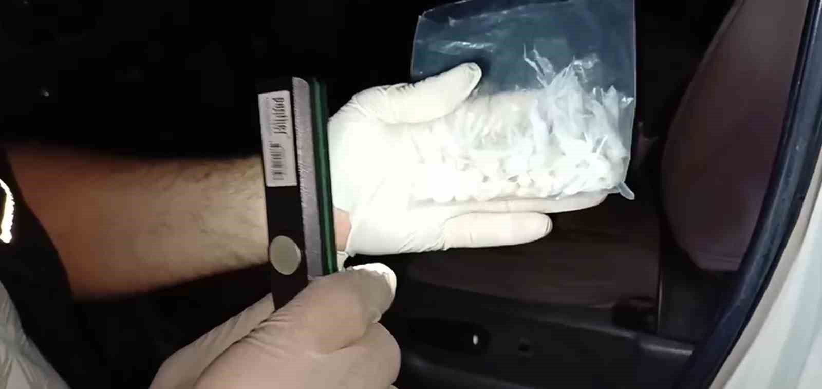 Sakarya’da uyuşturucu imalathanesine dönüştürülen eve operasyon