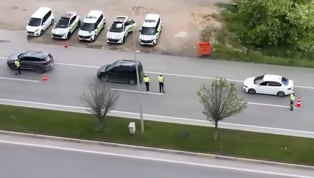 Polis ekiplerinden bayram tatilinde yoğun denetim ve uygulama
