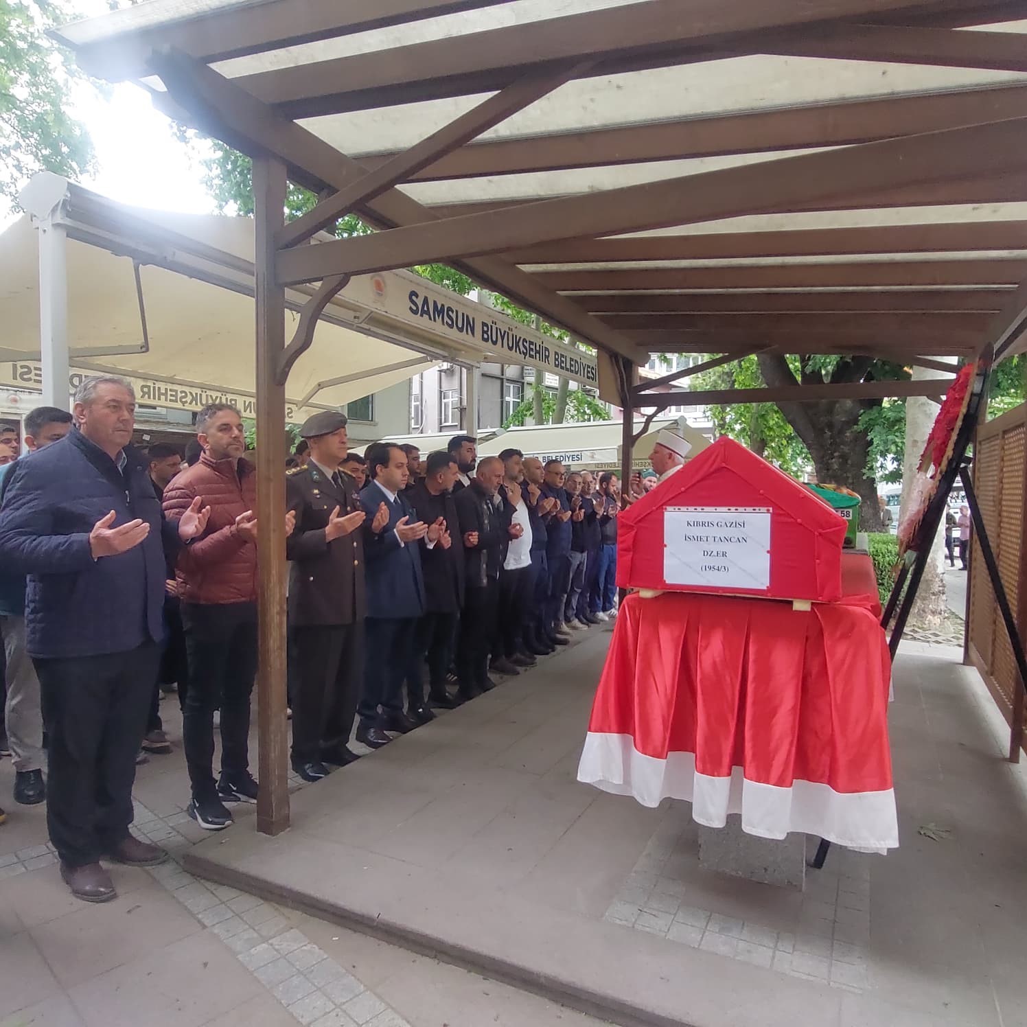Samsunlu Kıbrıs gazisi son yolculuğuna uğurlandı