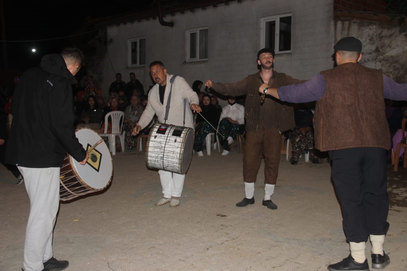 Çanakkale’de 82 yıllık bayram geleneği yaşatılıyor