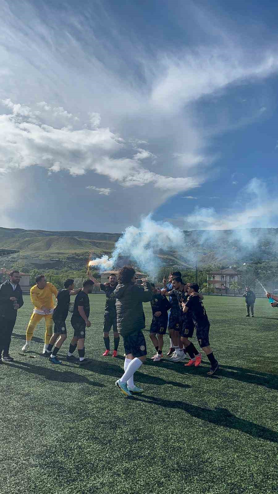 Yavru Aslanspor şampiyon oldu