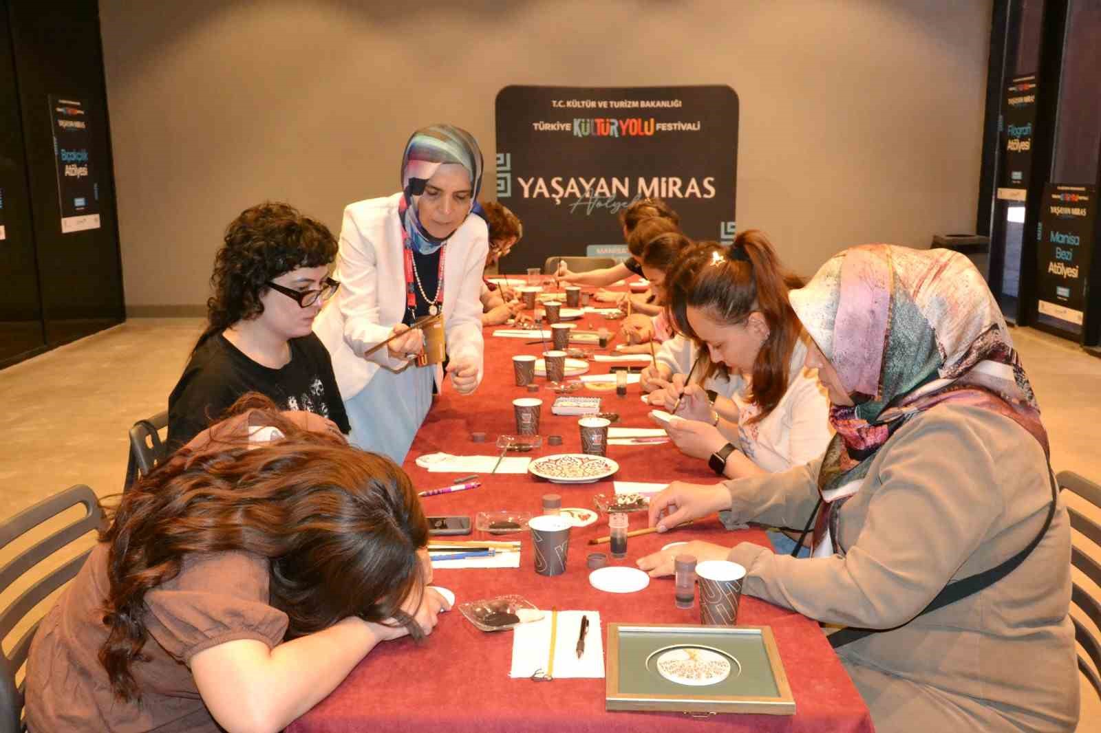Manisa&rsquo;da K&uuml;lt&uuml;r Yolu Festivali başladı
