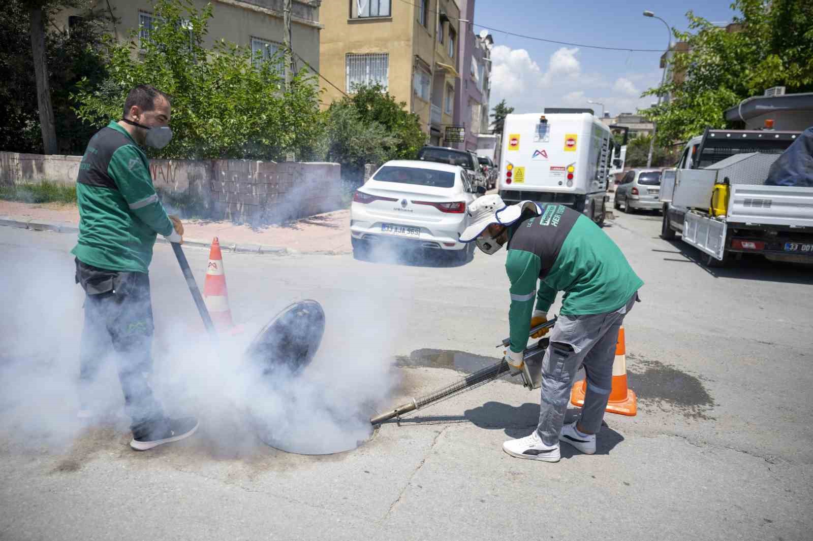Mersin&rsquo;de kurban kesim alanlarında bayram temizliği
