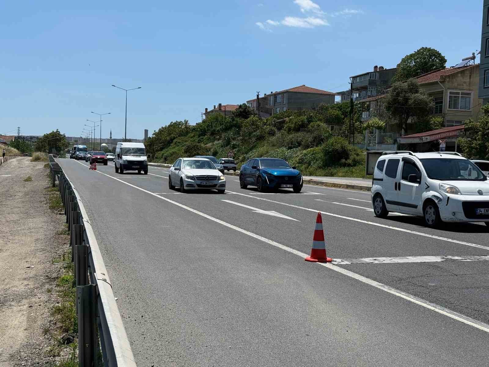 Tekirdağ’da bayram dönüşü trafiği yoğunluğu: Tekirdağ - İstanbul karayolunda ağır vasıtalara kısıtlama
