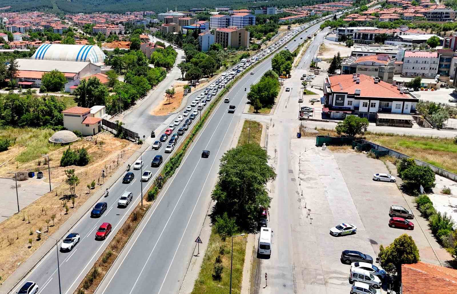 Muğla&rsquo;da tatilcilerin d&ouml;n&uuml;ş yolcuğu başladı
