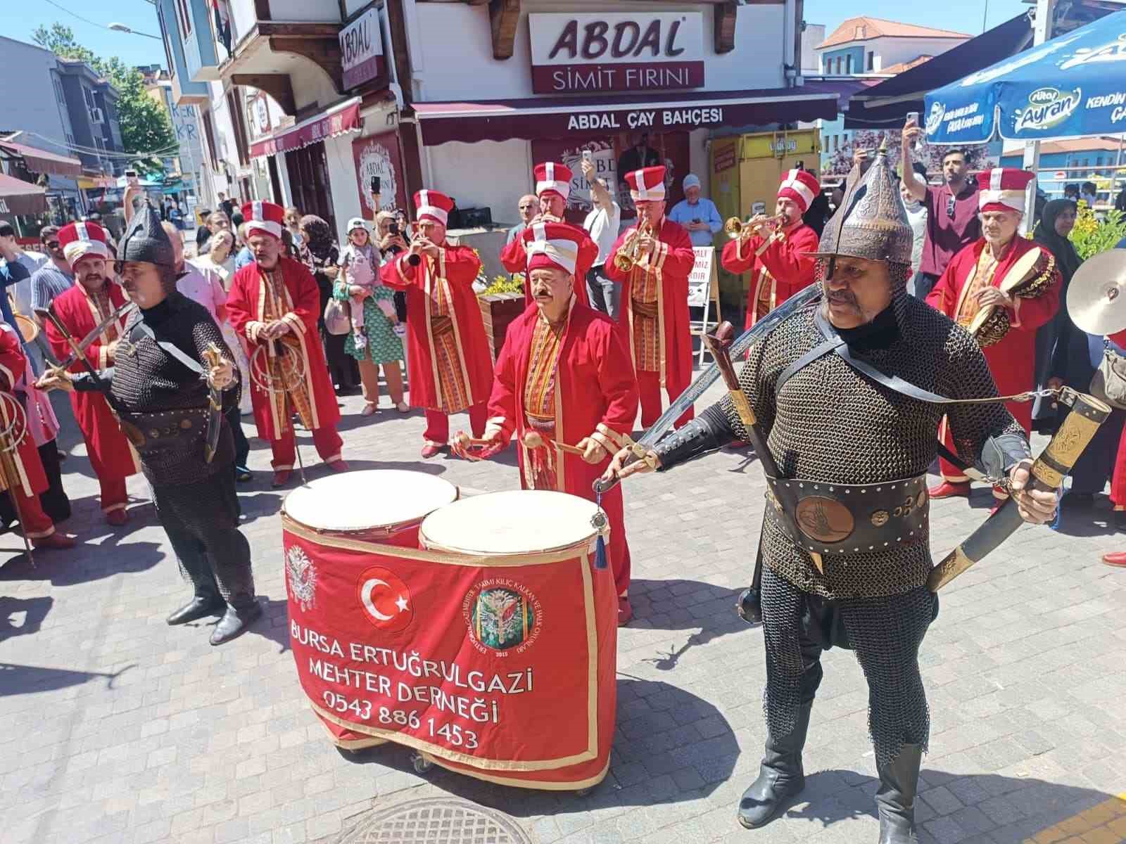 Asırlık k&ouml;fteli &ccedil;orba geleneği bu yıl da devam etti
