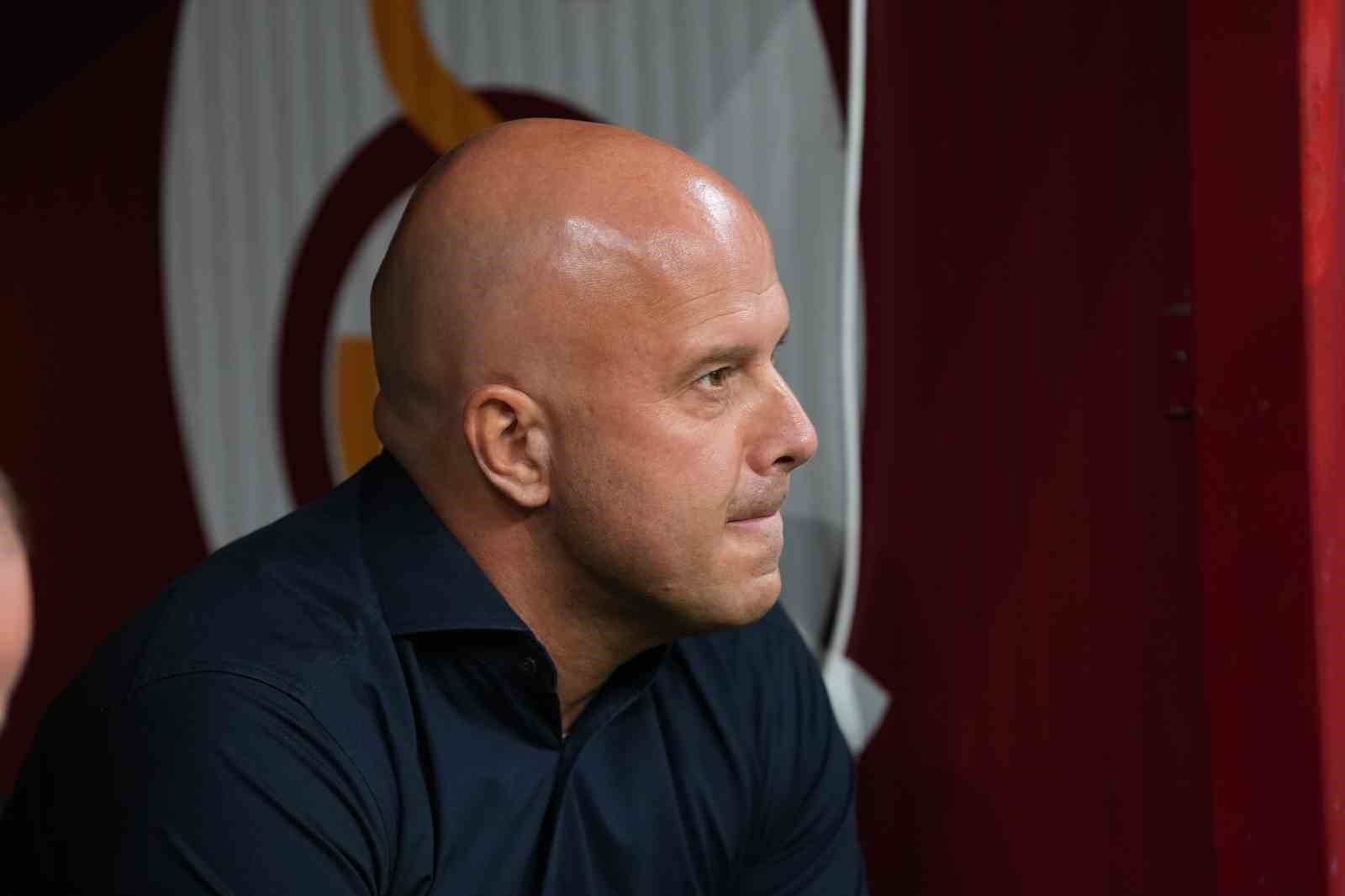 Liverpool’da Arne Slot ile yollar ayrıldı