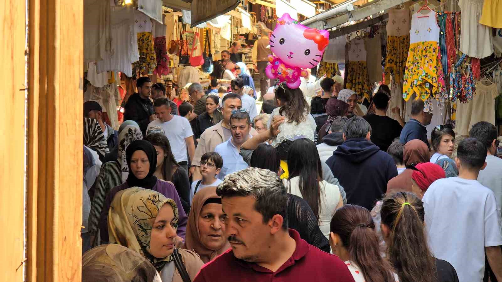 Bayramın son g&uuml;n&uuml;nde Safranbolu&rsquo;da ziyaret&ccedil;i yoğunluğu
