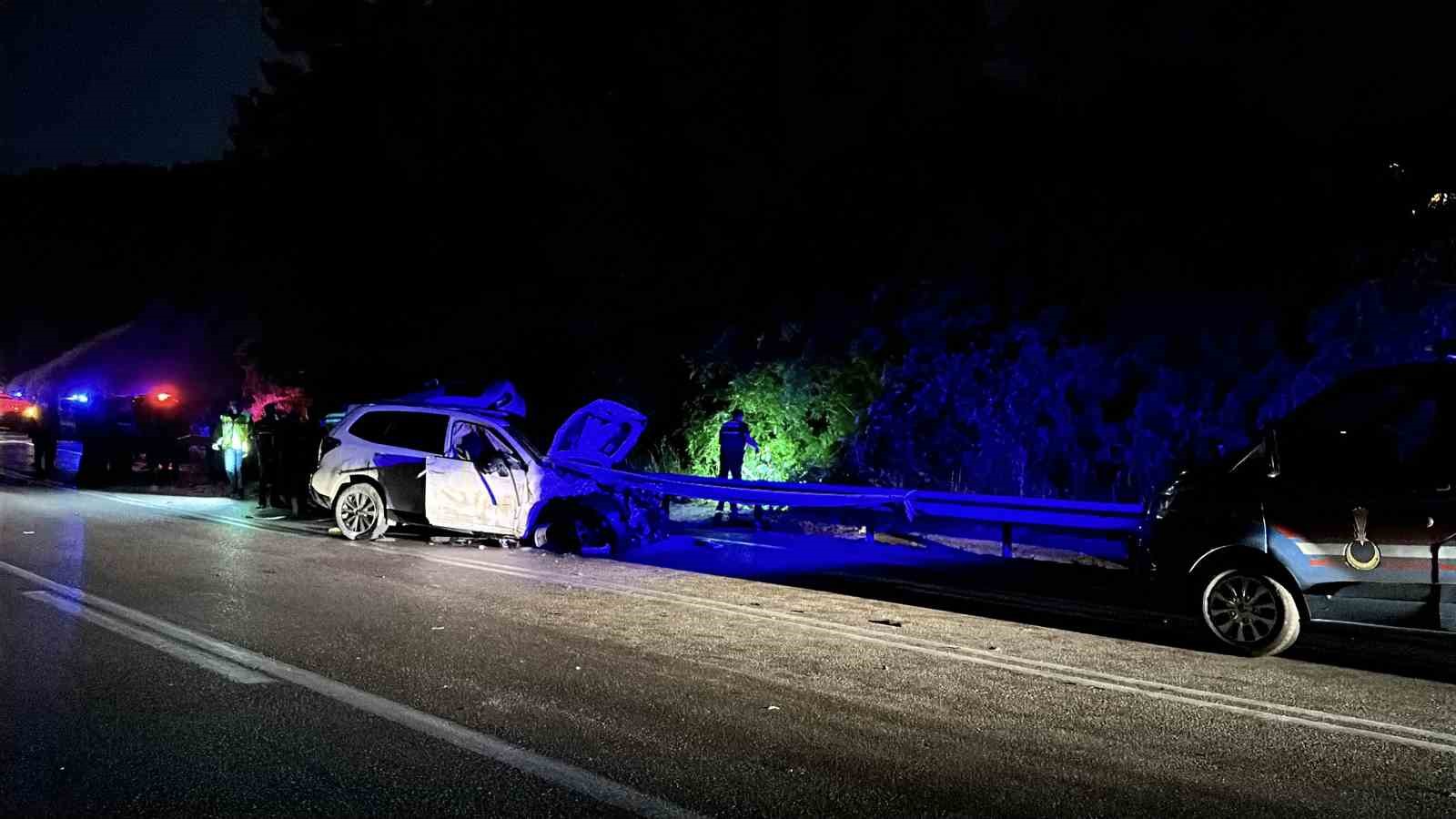 Karayolu savaş alanına döndü: Zincirleme kazada 4 ölü, 11 yaralı