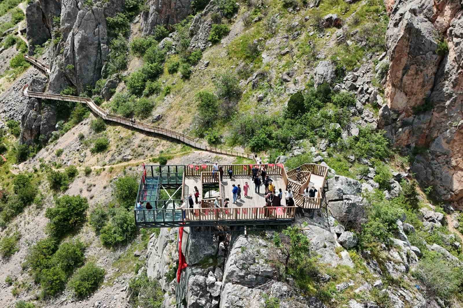 Bayram tatilinde Kazankaya Kanyonu’na ziyaretçi akını yaşandı
