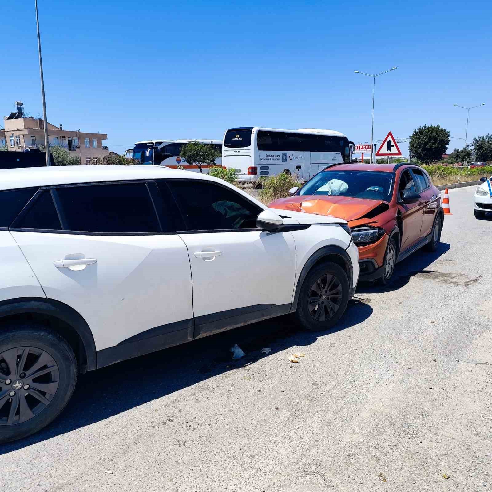 Kaza yapan kadın sürücü hem ehliyetsiz, hem de 2.79 promil alkollü çıktı