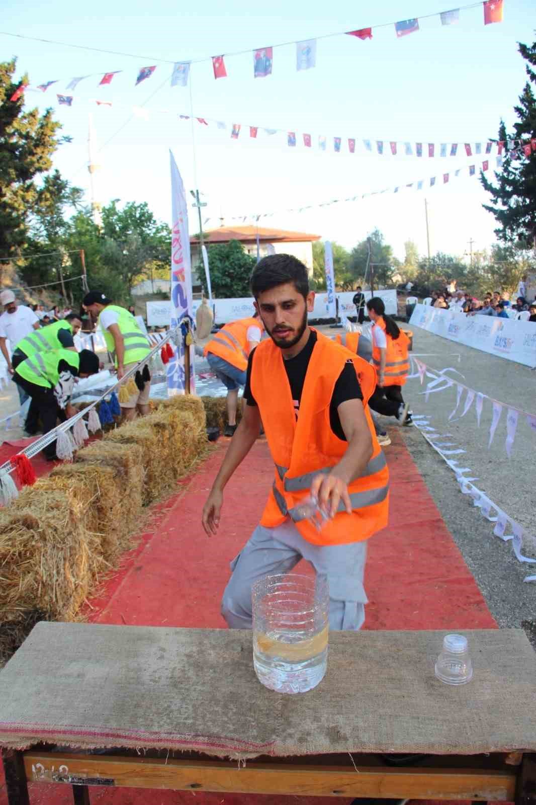 Köy Survivor’da 5 yıldızlı tatil için kıyasıya yarıştılar