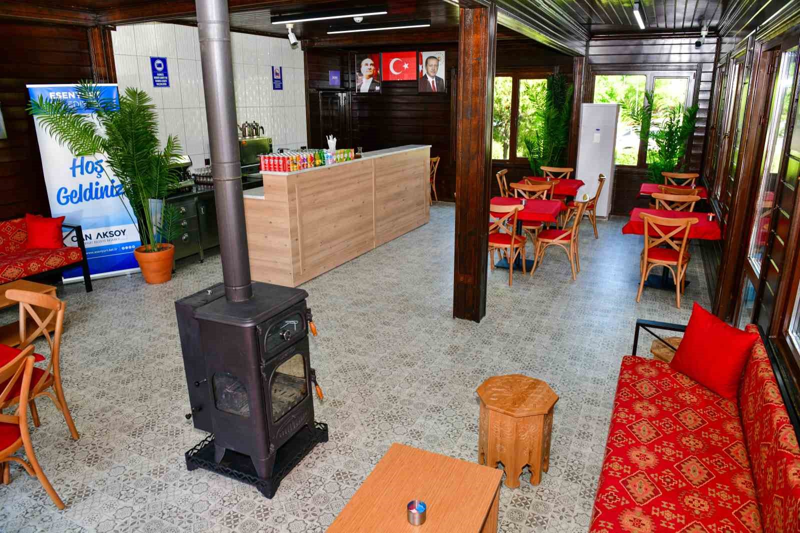 Esenyurt’ta emeklilere yeni sosyal yaşam alanı: Kıbrıs 74 Emekli Evi hizmete açıldı