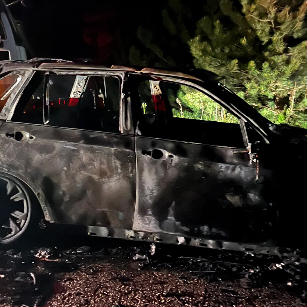 Bolu’da seyir halindeki otomobil alev alev yandı