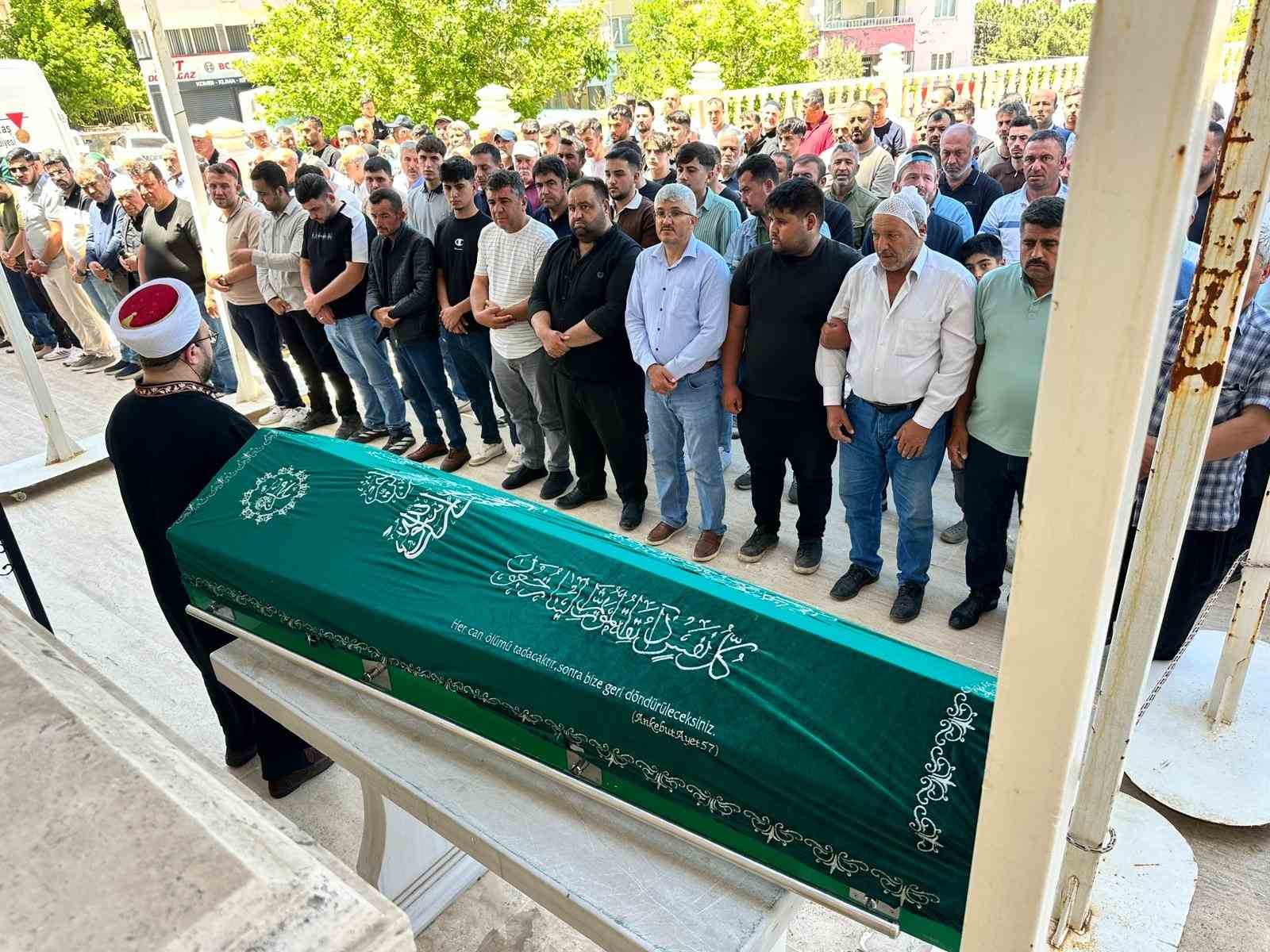 Adıyaman’daki motosiklet kazasında hayatını kaybeden genç son yolculuğuna uğurlandı