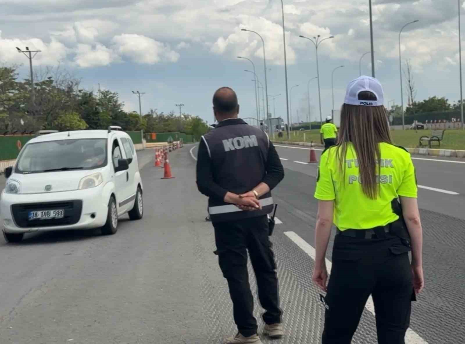 Aksaray&rsquo;da bayram tatilinin son g&uuml;n&uuml;nde yoğun denetim
