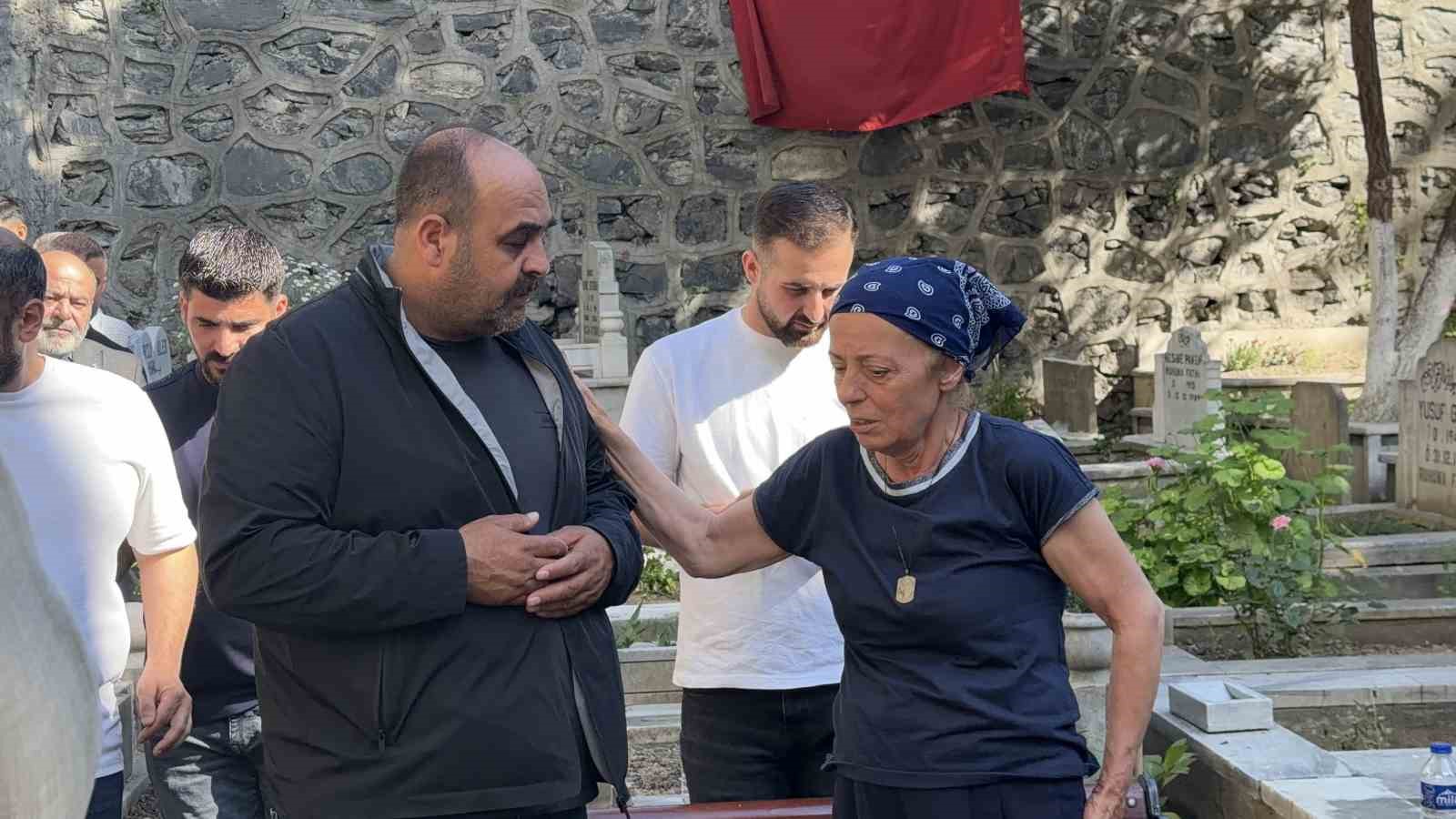 Narin Güran’ın babası ve ağabeyi Mattia Ahmet Minguzzi’nin kabrini ziyaret etti