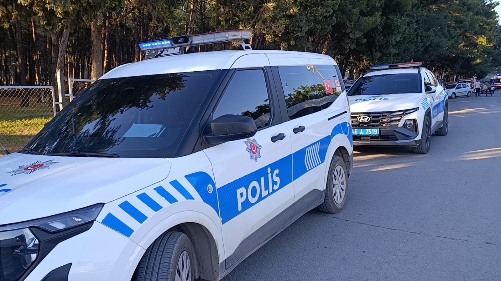 Kahramanmaraş&rsquo;ta parkta &ccedil;ıkan kavga polis m&uuml;dahalesiyle sonlandırıldı
