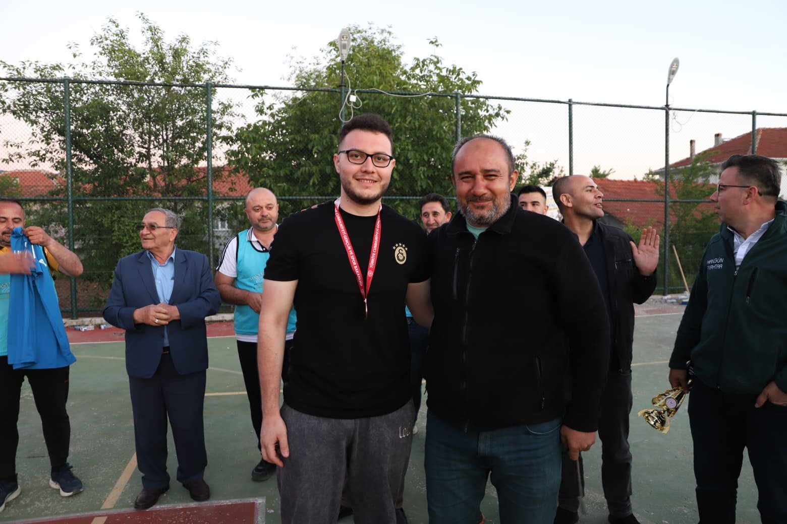 Simav’ın Gılmanlar köyünde voleybol şöleni