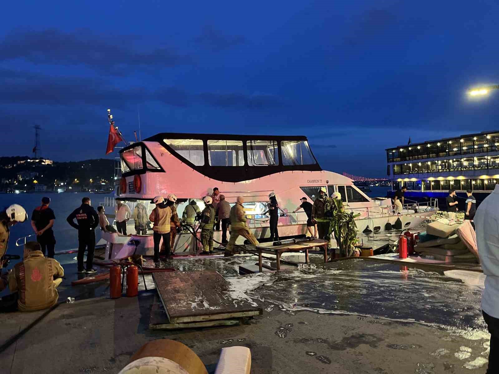 Bebek Sahili’nde teknede çıkan yangın söndürüldü